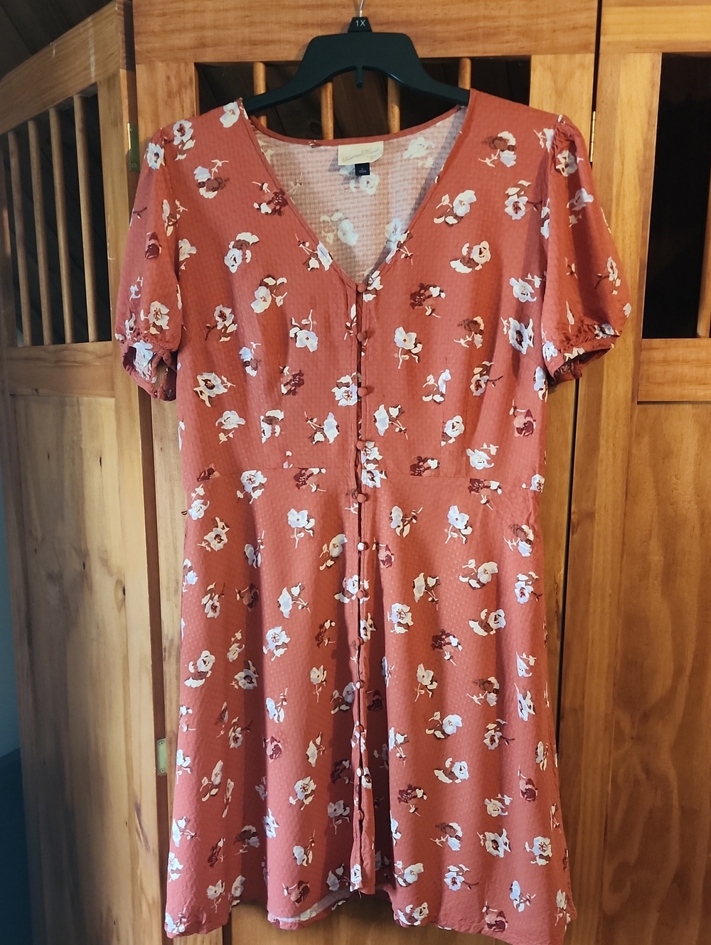 Universal Thread RUST and White Floral Dress with Button Front